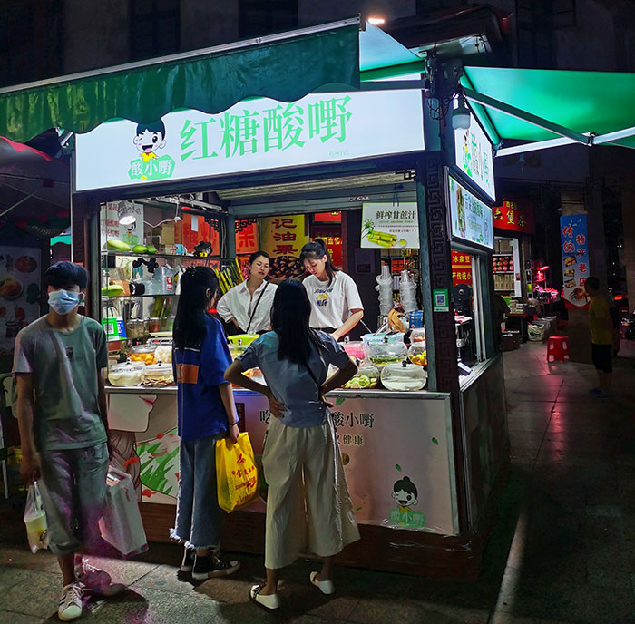 河南卖酸嘢开酸嘢店铺面积多大合适？